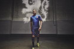 西亚卡姆新星比赛局势复杂表现突出，FPX前途光明！上演精彩一战